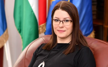 Dr. Lupkovics Beáta